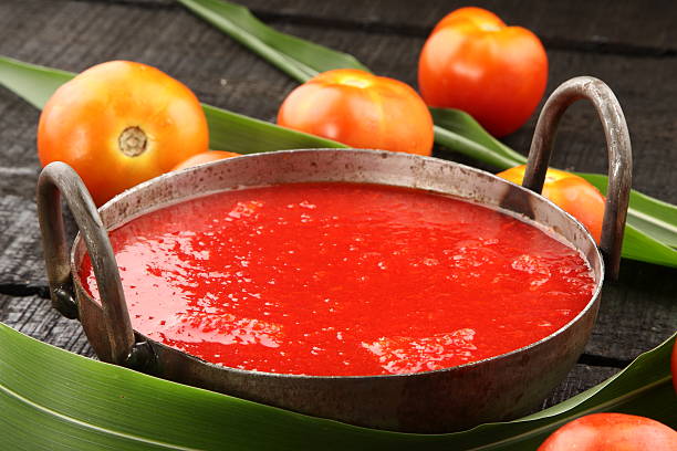 تصویر 1 از رب گوجه‌ فرنگی حلبی با بسته‌ بندی بهداشتی و ماندگاری بالا