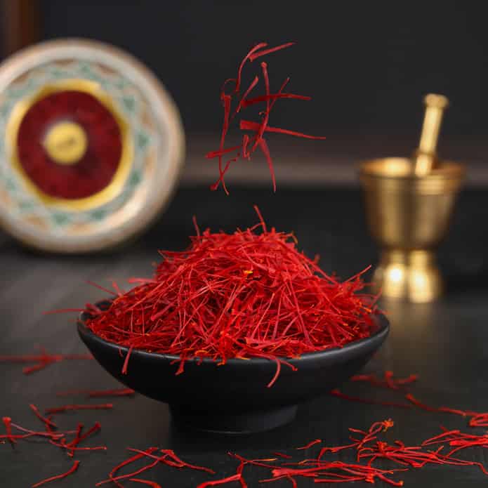 زعفران اصل خراسان با قطعات بلند و منظم