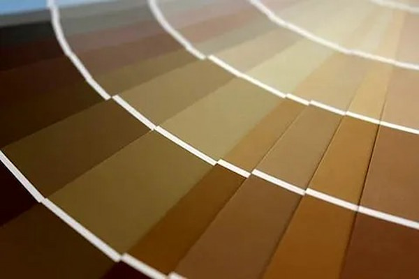 تصویر 1 از رنگ پلاستیک قهوه ای بدون بو مناسب فضا های مسکونی و اداری