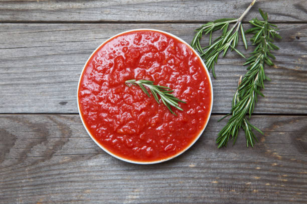 تصویر 4 از رب گوجه‌ فرنگی اصالت تولید کارخانه‌ ای با کنترل کیفیت دقیق