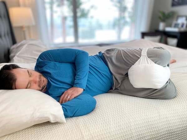 تصویر 3 از بالشت وسط پا نرم و راحت با الیاف ضد حساسیت