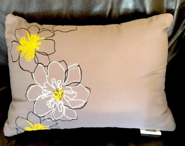 تصویر 3 از بالشت زیر سر مناسب استفاده در منزل و هتل