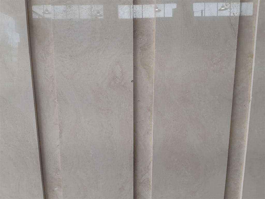 تصویر 4 از سنگ تراورتن ابیانه مناسب دیوار و کف ساختمان