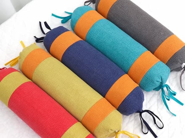 تصویر 2 از بالشت لوله ای با طراحی ارگونومیک برای حفظ سلامت گردن