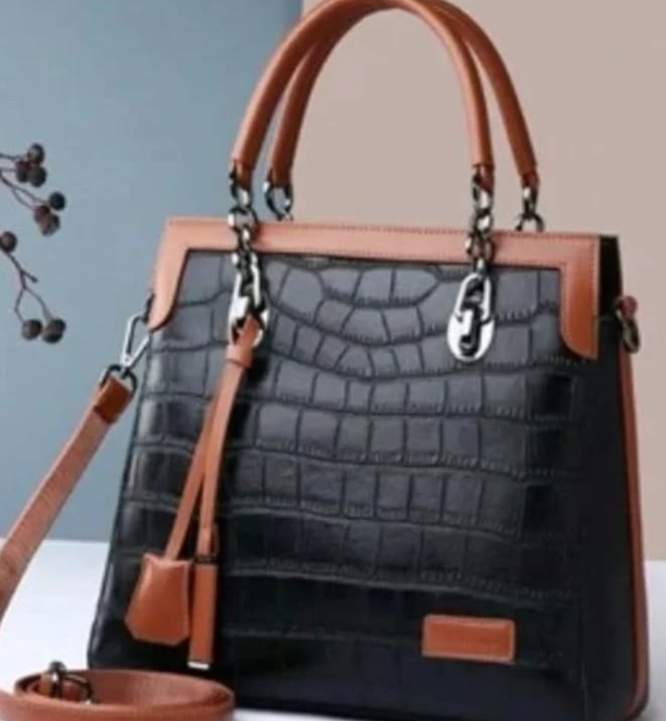 کیف دوشی و دستی زنانه چرم طبیعی با کیفیت بی نظیر