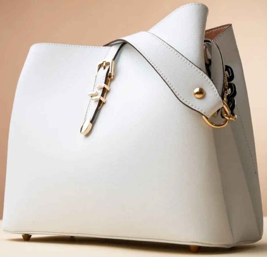 کیف دوشی زنانه چرم طبیعی در فروش فوق العاده