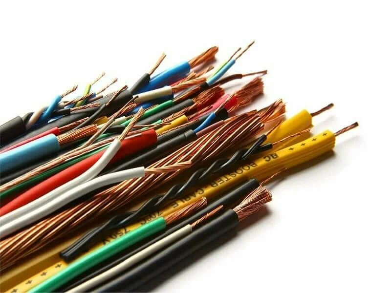 تصویر 2 از سیم برق زیتون با طراحی متعادل و ایمنی مناسب