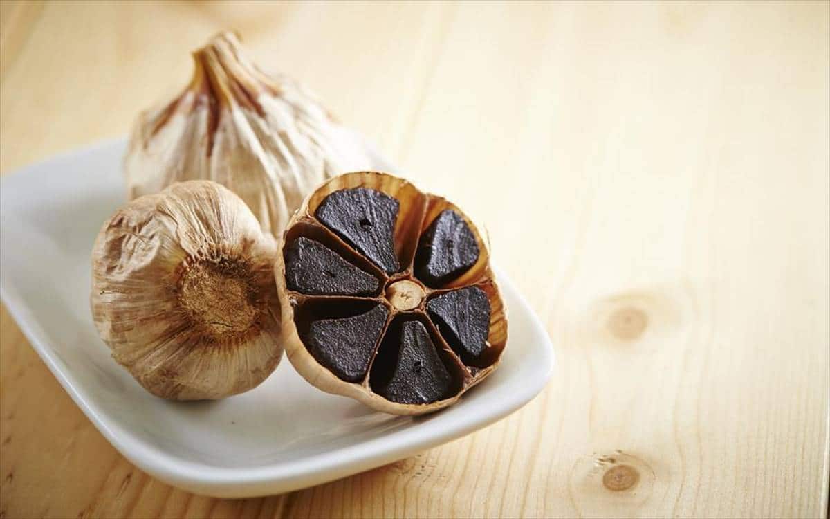 تصویر 1 از سیر سیاه شرکتی تولید شده در محیط کنترل شده و بهداشتی