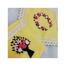 تصویر 4 از جانماز زرد بافته شده از نخ‌ طلایی