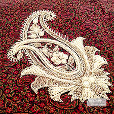 تصویر 2 از سجاده ترمه سرمه دوزی شده با الهام از طرح‌ های طبیعت