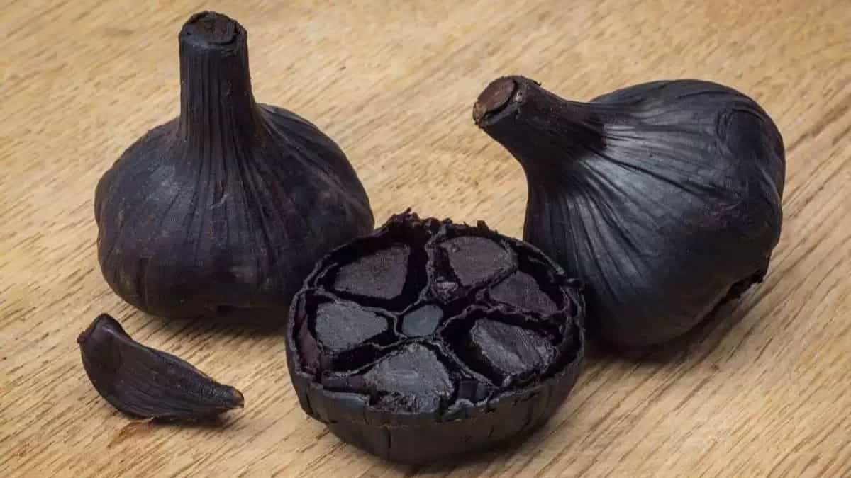 تصویر 1 از سیر سیاه هلیا محصولی منتخب با حفظ ویژگی‌ طبیعی