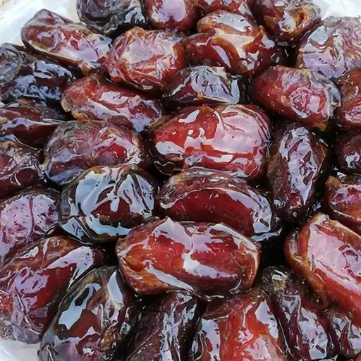 تصویر 3 از خرمای کبکاب تازه با رطوبت مناسب و شیرینی طبیعی دلپذیر