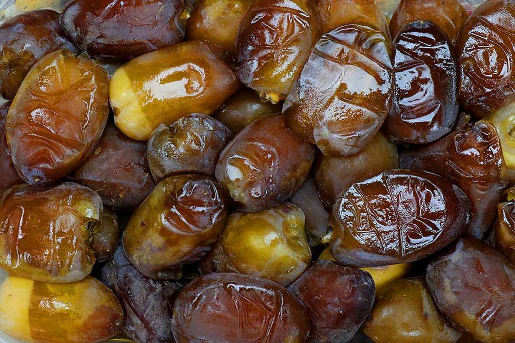 تصویر 1 از رطب کبکاب تازه و مرغوب با شهد فراوان و رنگ قهوه ای روشن