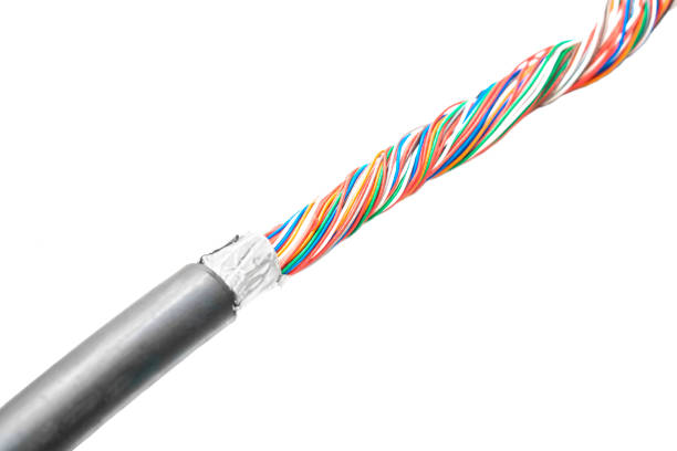 تصویر 3 از سیم کواکسیال نازک با قطر ۵ میلیمتری مناسب نصب داخل دیوار