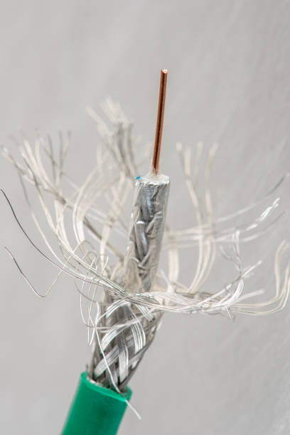 تصویر 4 از کابل کواکسیال آمل تریپل شیلد با محافظت در برابر تداخل امواج