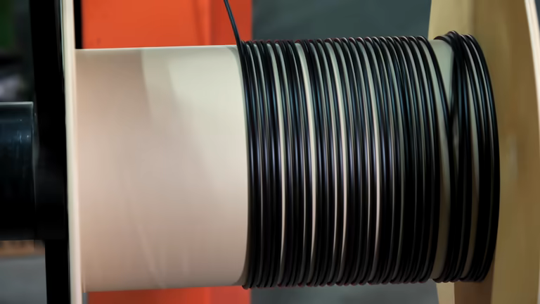 تصویر 3 از کابل کواکسیال بلدن مشکی رنگ با قطر 7 میلیمتری