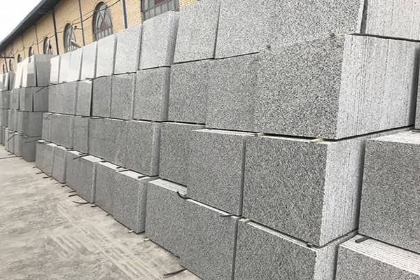 تصویر 3 از سنگ گرانیت دودی انتخابی کاربردی برای انواع پروژه ها