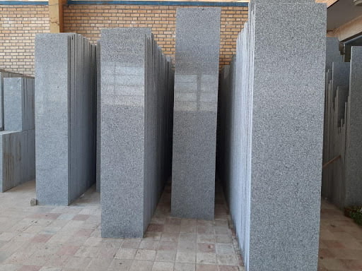 تصویر 4 از سنگ گرانیت دودی انتخابی کاربردی برای انواع پروژه ها