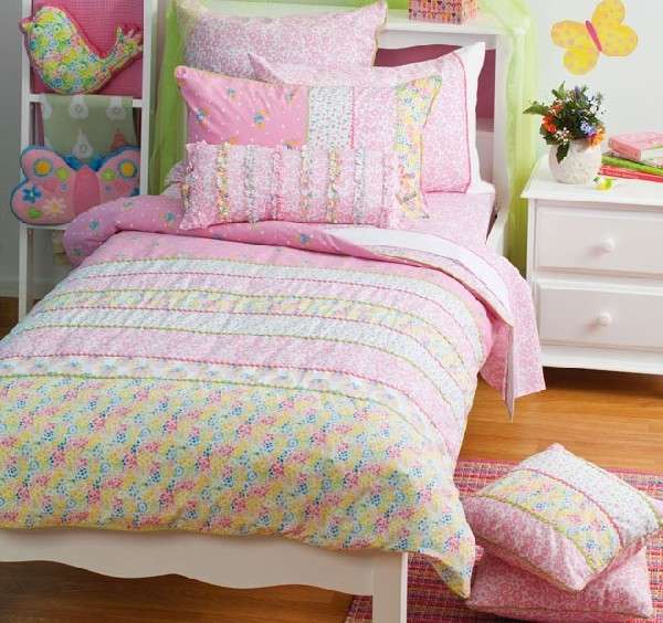 تصویر 3 از روتختی دخترانه با رنگ های شاد و پاستلی دارای طرح های فانتزی و دلنشین