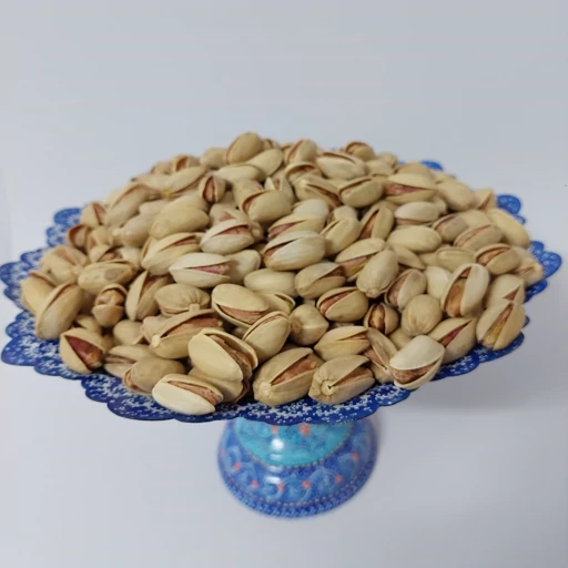 پسته اکبری با پوست مناسب بسته‌ بندی لوکس