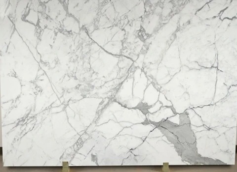 تصویر 1 از سنگ مرمریت گلدن بلک کاشان مقاوم‌ سازی‌ شده ضد لغزش