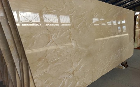 تصویر 4 از سنگ مرمریت کاپوچینو با پرداخت‌ ابریشمی ممتاز