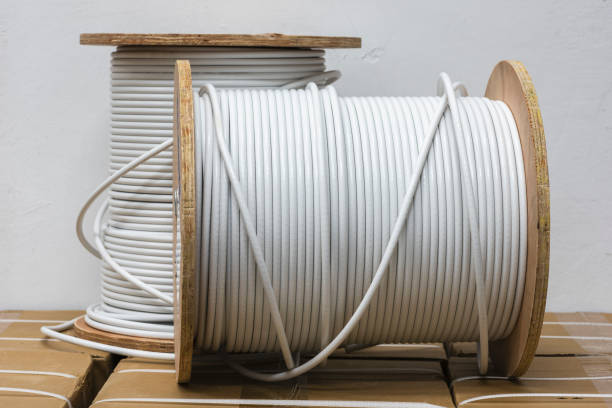 تصویر 1 از کابل کواکسیال تک سفید و مقاومت در برابر رطوبت