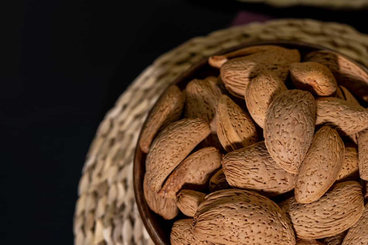 تصویر 2 از بادام درختی کوهستانی خام اعلا درجه یک