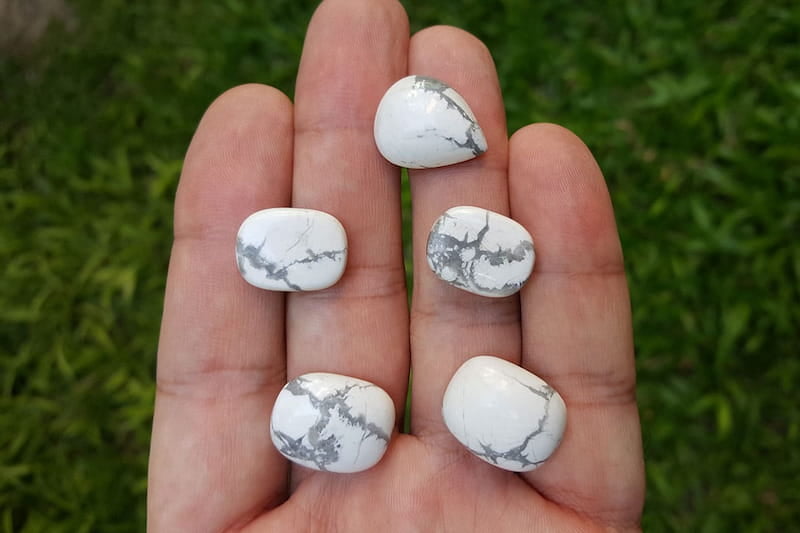 تصویر 3 از سنگ فیروزه سفید نیشابور مستقیم از معدن