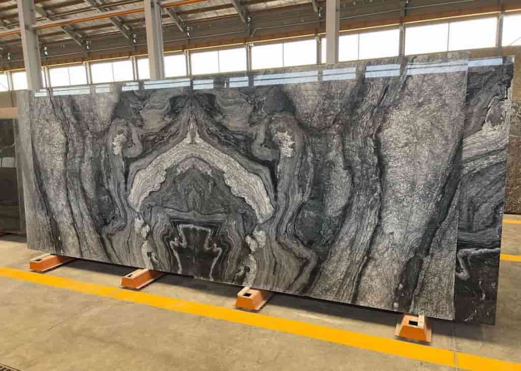 تصویر 2 از سنگ چینی تیره الگوی شب‌گون سنگاره‌ای