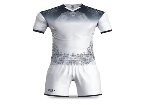 تصویر 4 از پیراهن و شورت فوتبالی با کیفیت بالا و طراحی حرفه‌ای