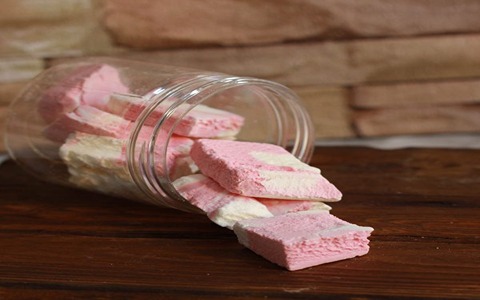 بستنی خشک توت میان‌ وعده‌ سالم