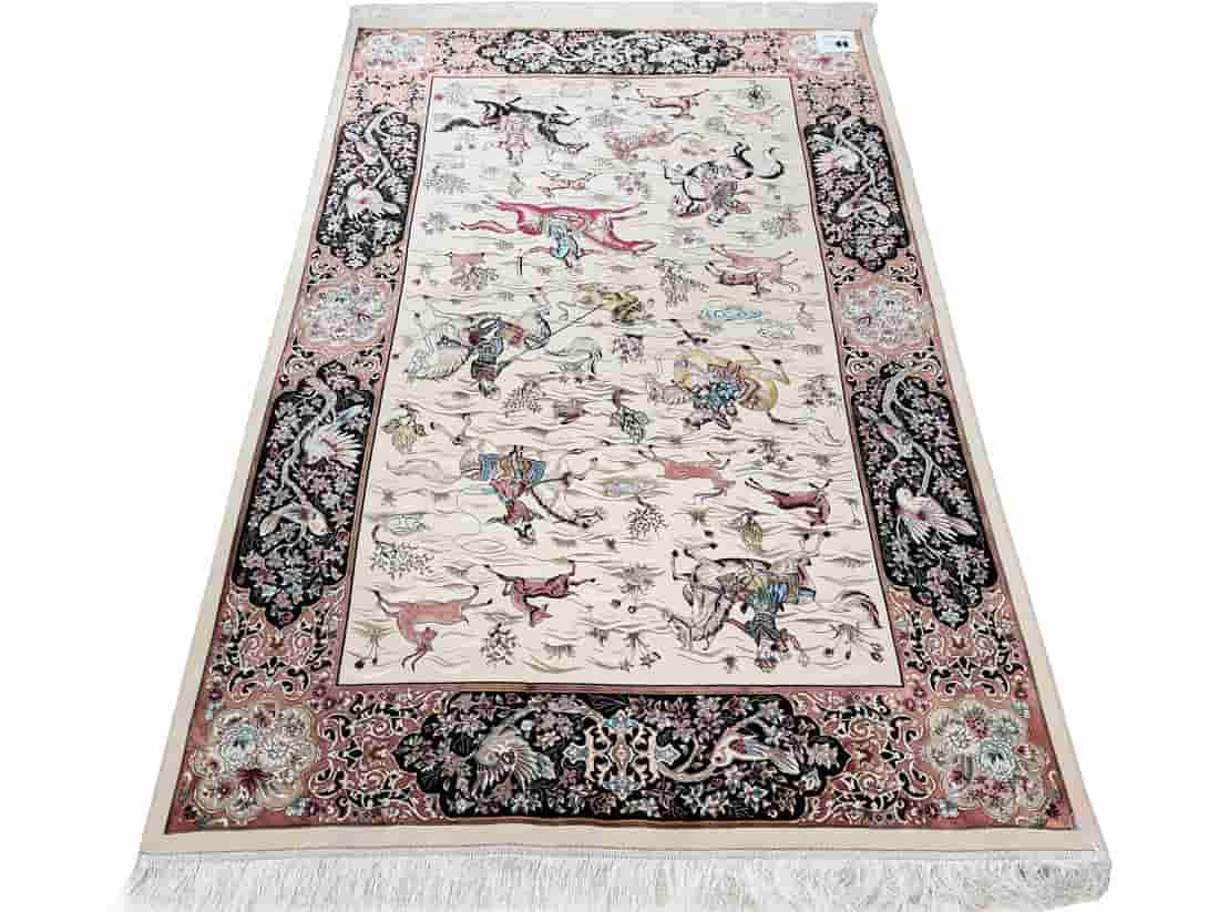 فرش ابریشم ماشینی شکارگاه جلوه طبیعی و هماهنگ