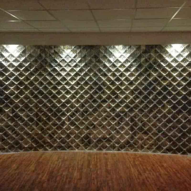 سنگ مرمریت سه بعدی بازتابی ممتاز از معماری