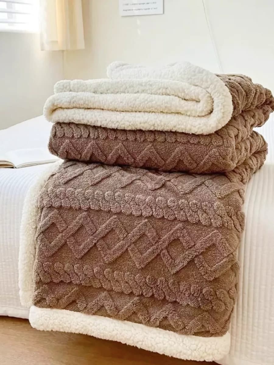 تصویر 2 از پتو ببعی یک نفره نرم و لطیف با الیاف مرغوب و دوام بالا