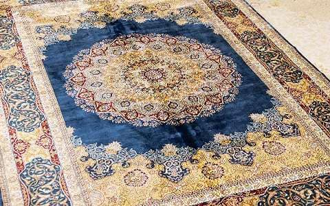 تصویر 1 از فرش ابریشمی ماشینی ملل با طرح های قومی و الهام گرفته از سنت ها