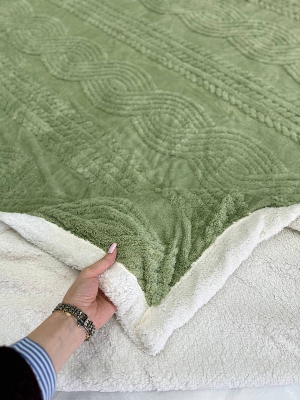 تصویر 3 از پتو ببعی ترک ضد حساسیت با الیاف استاندارد و ایمن