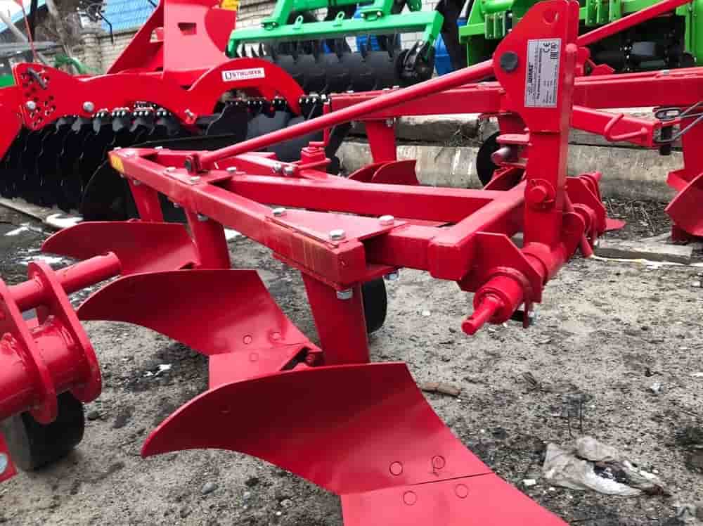 تصویر 4 از گاوآهن خراسان با تیغه های بلند مناسب شخم عمقی