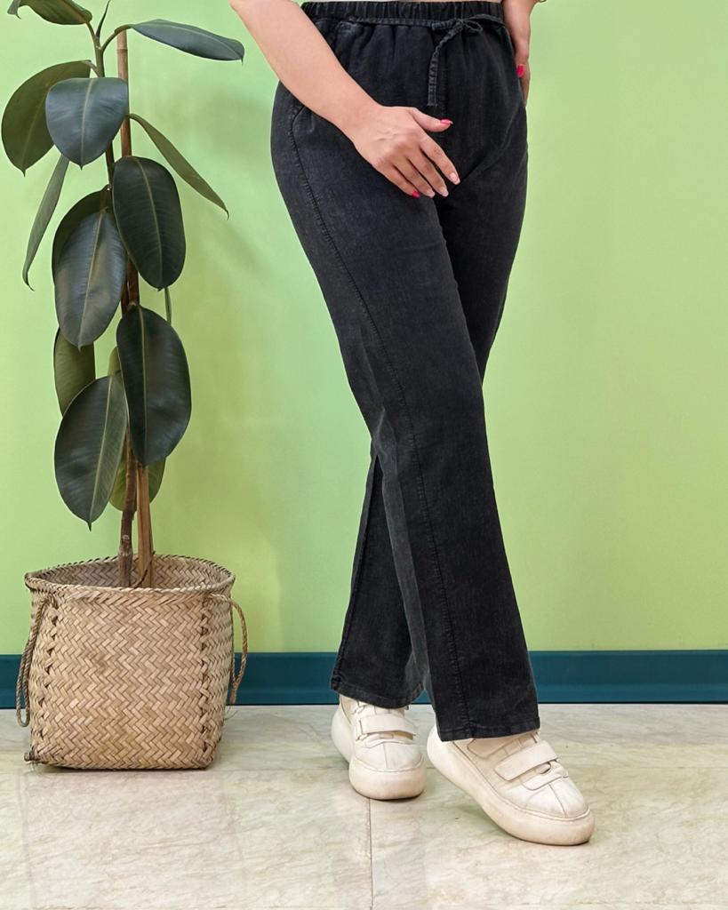 تصویر 1 از شلوار جین راسته ذغالی زنانه مناسب ست شدن با پوشش ساده