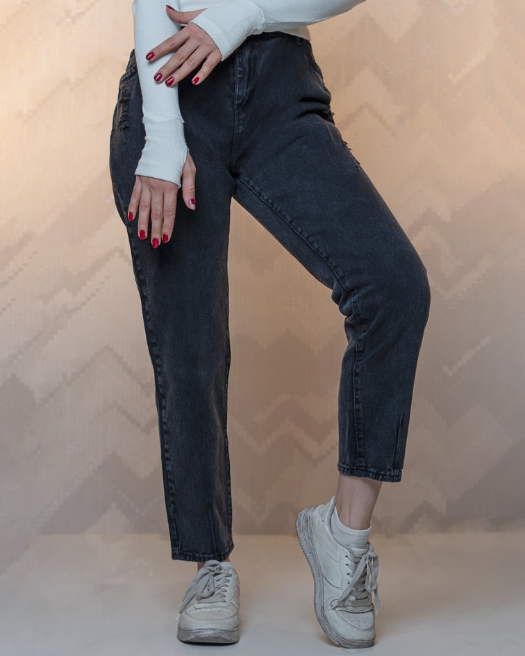 تصویر 4 از شلوار جین راسته ذغالی زنانه مناسب ست شدن با پوشش ساده
