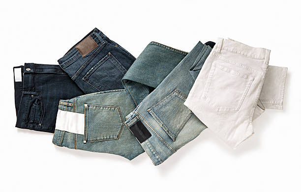 تصویر 5 از شلوار جین زارا مناسب ترکیب با پیراهن‌ و تی شرت های رنگی