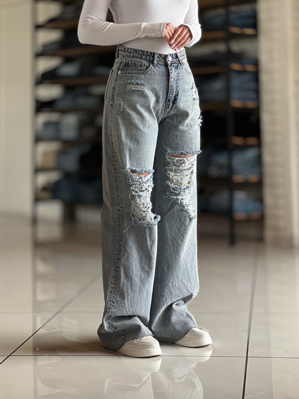 تصویر 4 از شلوار جین زاپدار با دوخت دوبل مناسب استایل تابستانی