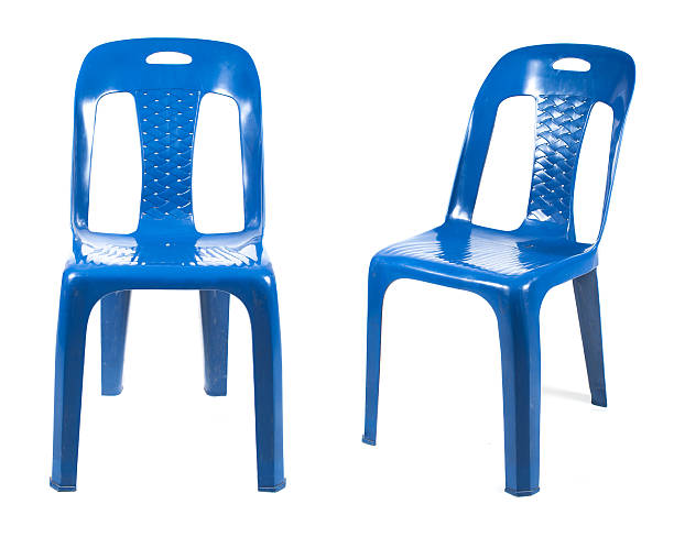 تصویر 1 از صندلی پلاستیکی بدون دسته با پشتی انحنا دار طراحی شده