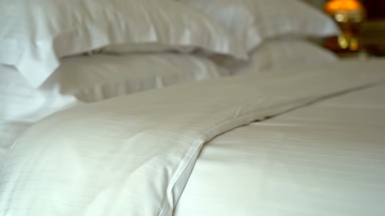 تصویر 2 از ملحفه هتلی یک نفره پلی استر ضد استاتیک مقاومت در برابر شستشوی