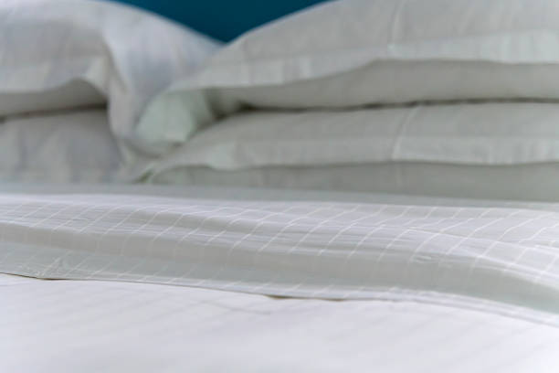 تصویر 2 از ملحفه کشدار هتلی یک نفره با بافت خنک مناسب تابستان