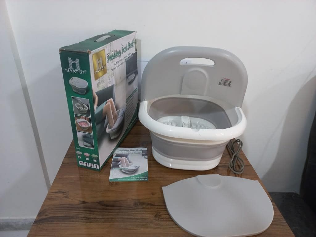 جکوزی پا با سیستم ماساژ آبکار و فضای جمع‌وجور