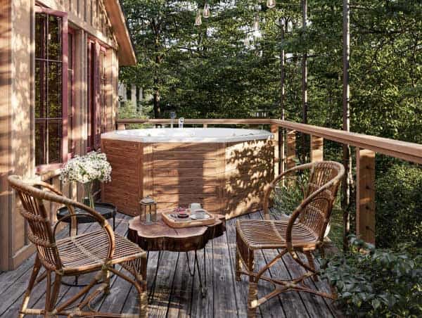 تصویر 3 از جکوزی طرح چوب مناسب فضای باغ و محیط‌های باز
