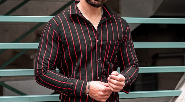 تصویر 2 از پیراهن مردانه قرمز مشکی با پارچه ضد حساسیت