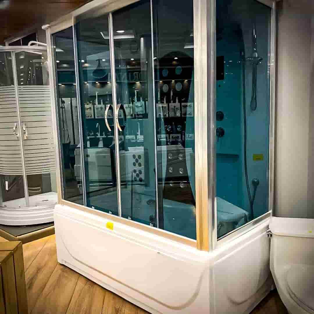 تصویر 1 از جکوزی ایستاده با پایه‌های مقاوم و طراحی مناسب فضاهای کوچک