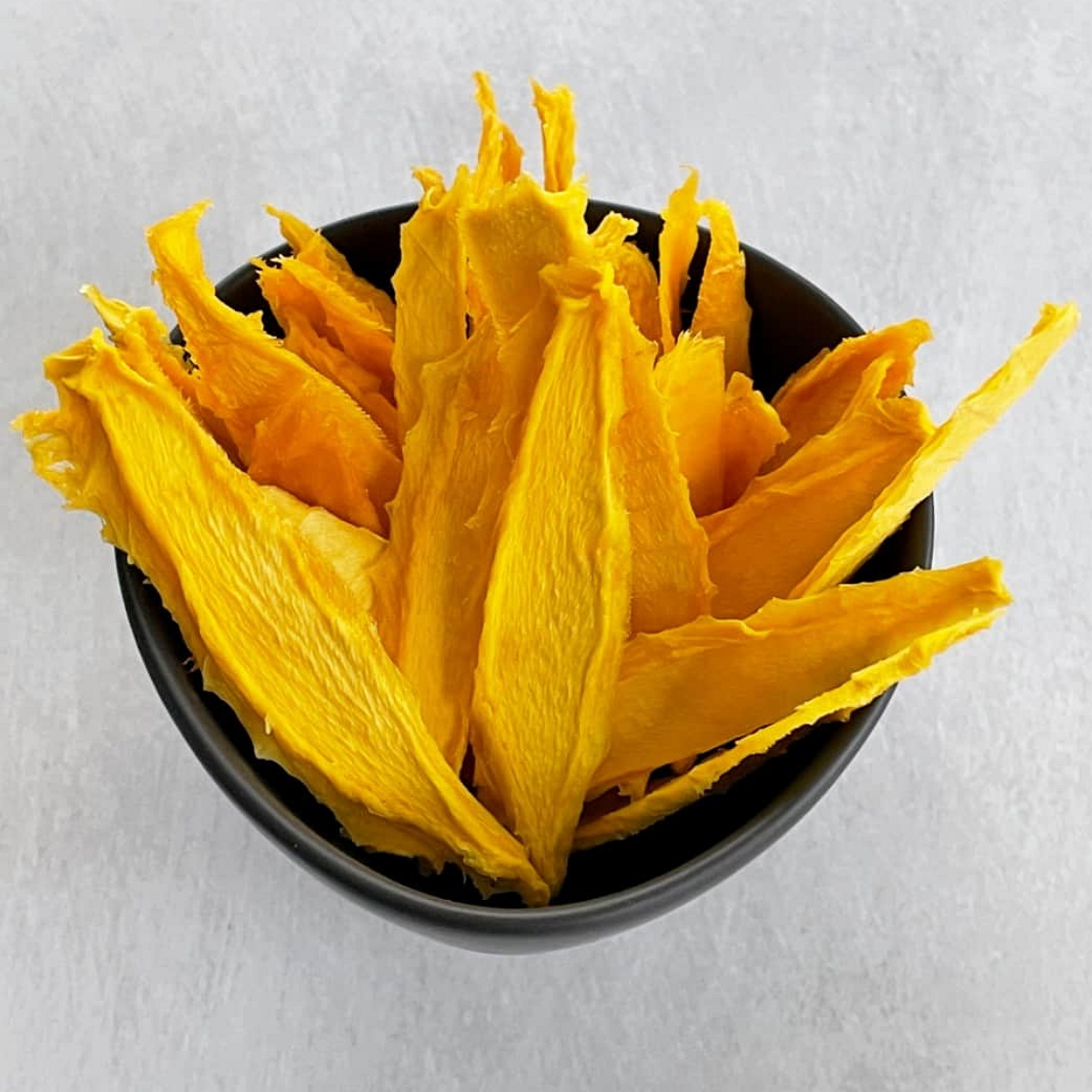 تصویر 4 از میوه خشک انبه با بافت نرم و یکنواخت